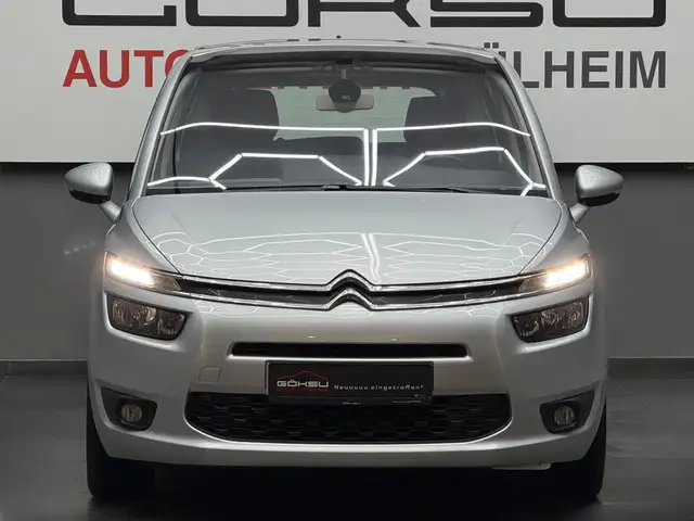 Citroen Grand C4 Picasso view 3