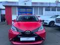 Toyota AYGO x-play*Tempo*eFH*Klima*nur 23tkm*Garantie* Червоний - thumbnail 4