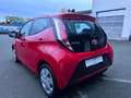 Toyota AYGO x-play*Tempo*eFH*Klima*nur 23tkm*Garantie* Червоний - thumbnail 5