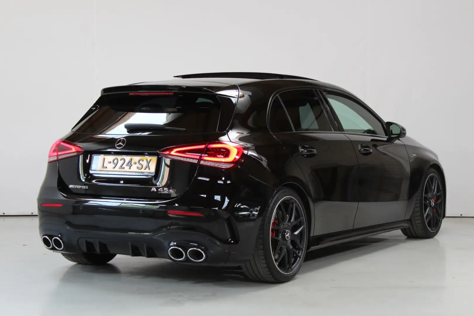 Mercedes-Benz A 45 AMG S 4MATIC+ | Pano | Camera | Zwart - 2