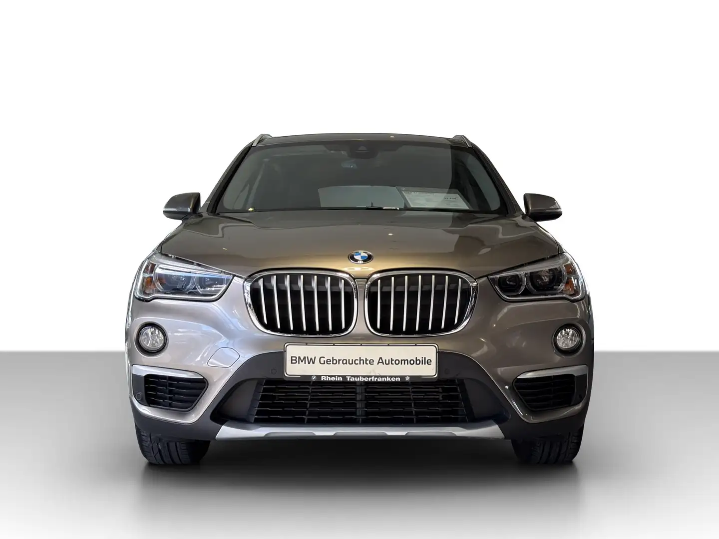 BMW X1 sDrive18d xLine LED*Navi*Leder*AHK*Kamera Silber - 2