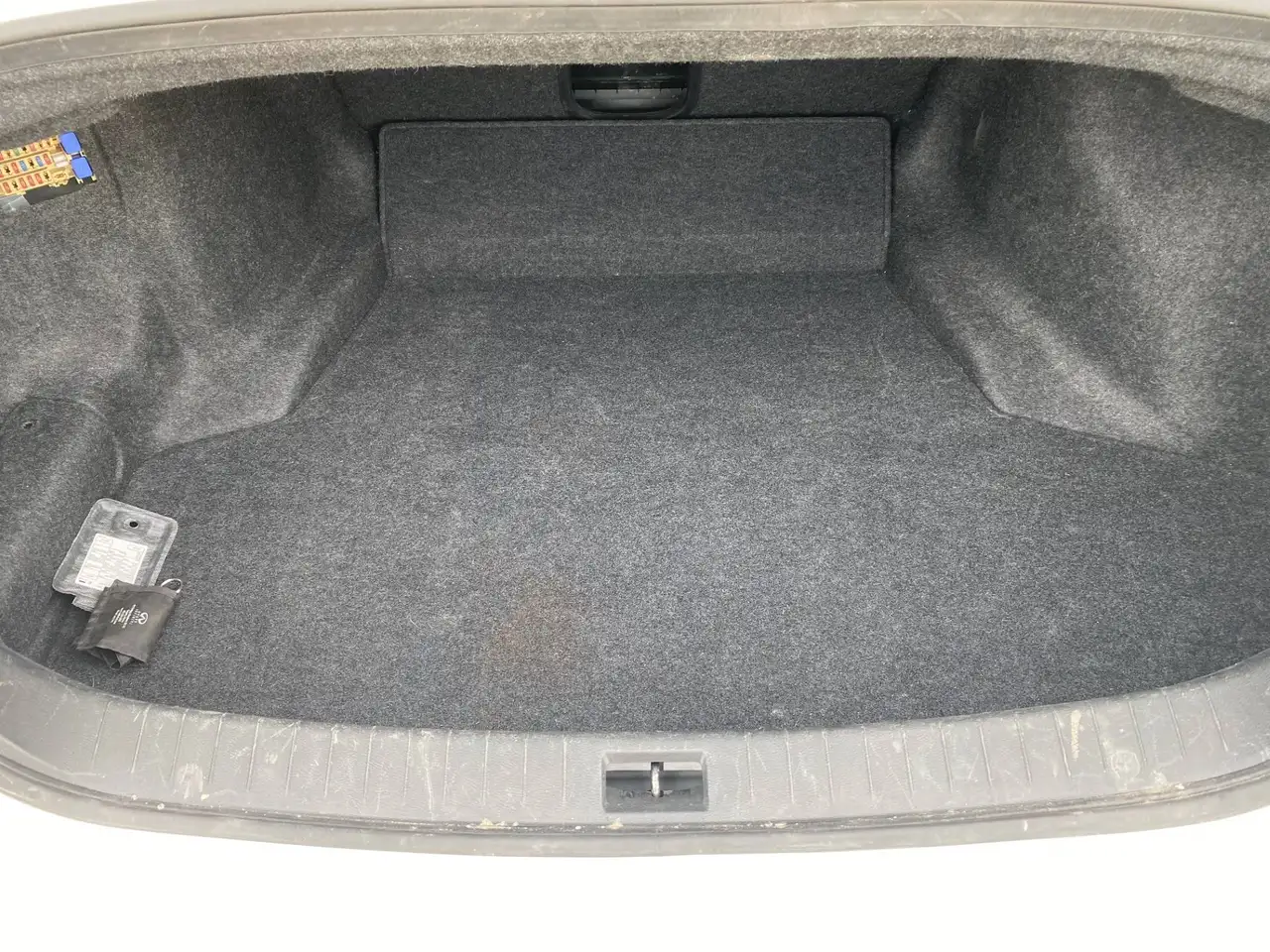 Infiniti Q50 снимка Infiniti Q50