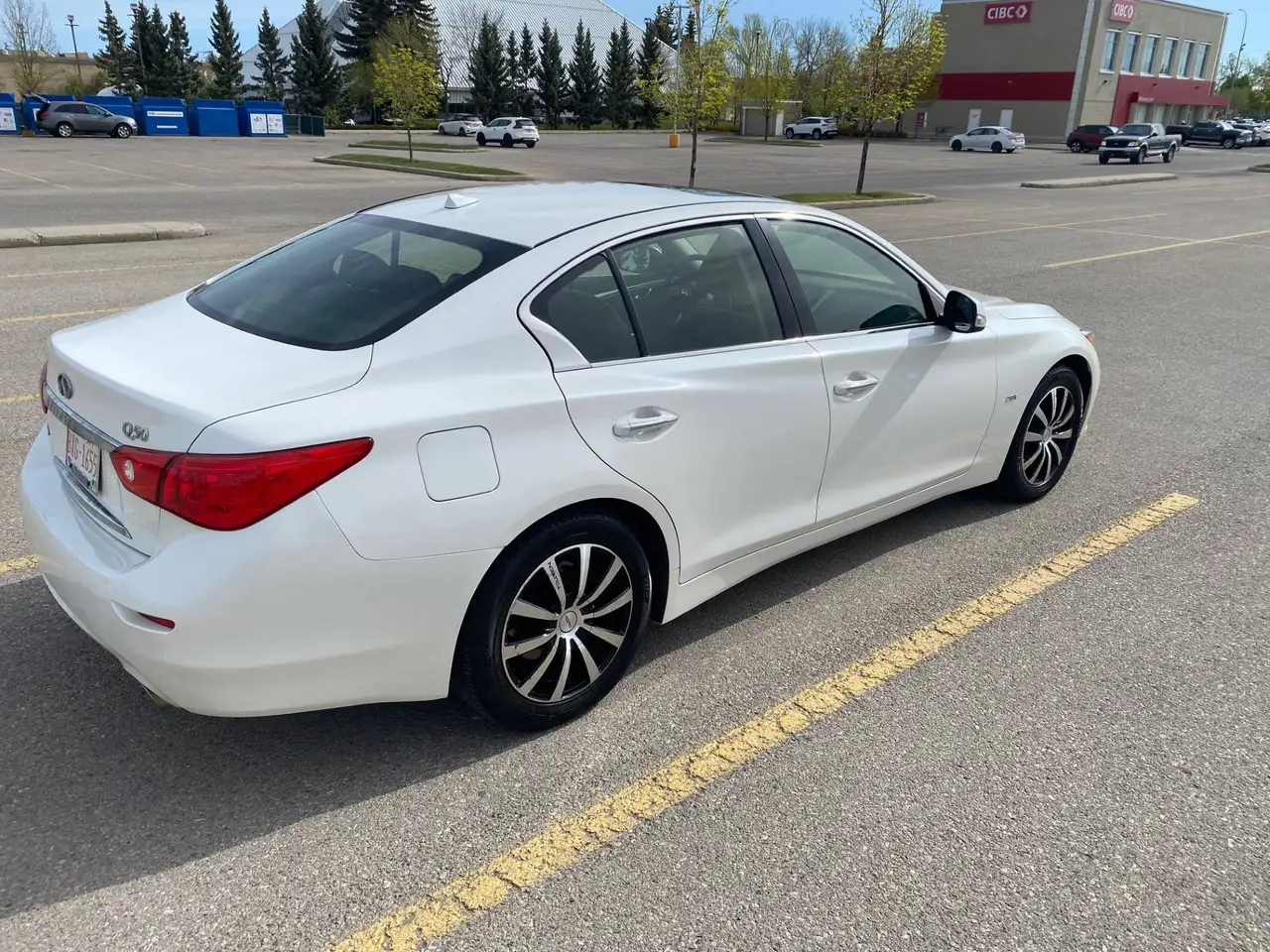 Infiniti Q50 снимка Infiniti Q50