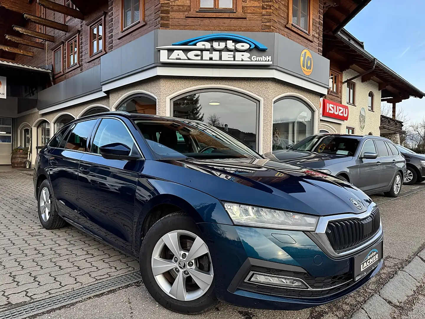 Skoda Octavia Combi 2,0 TDI Active*ACC*LED* Blau - 1