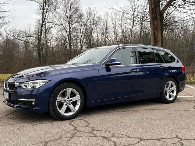 BMW 320 320d xDrive Luxury