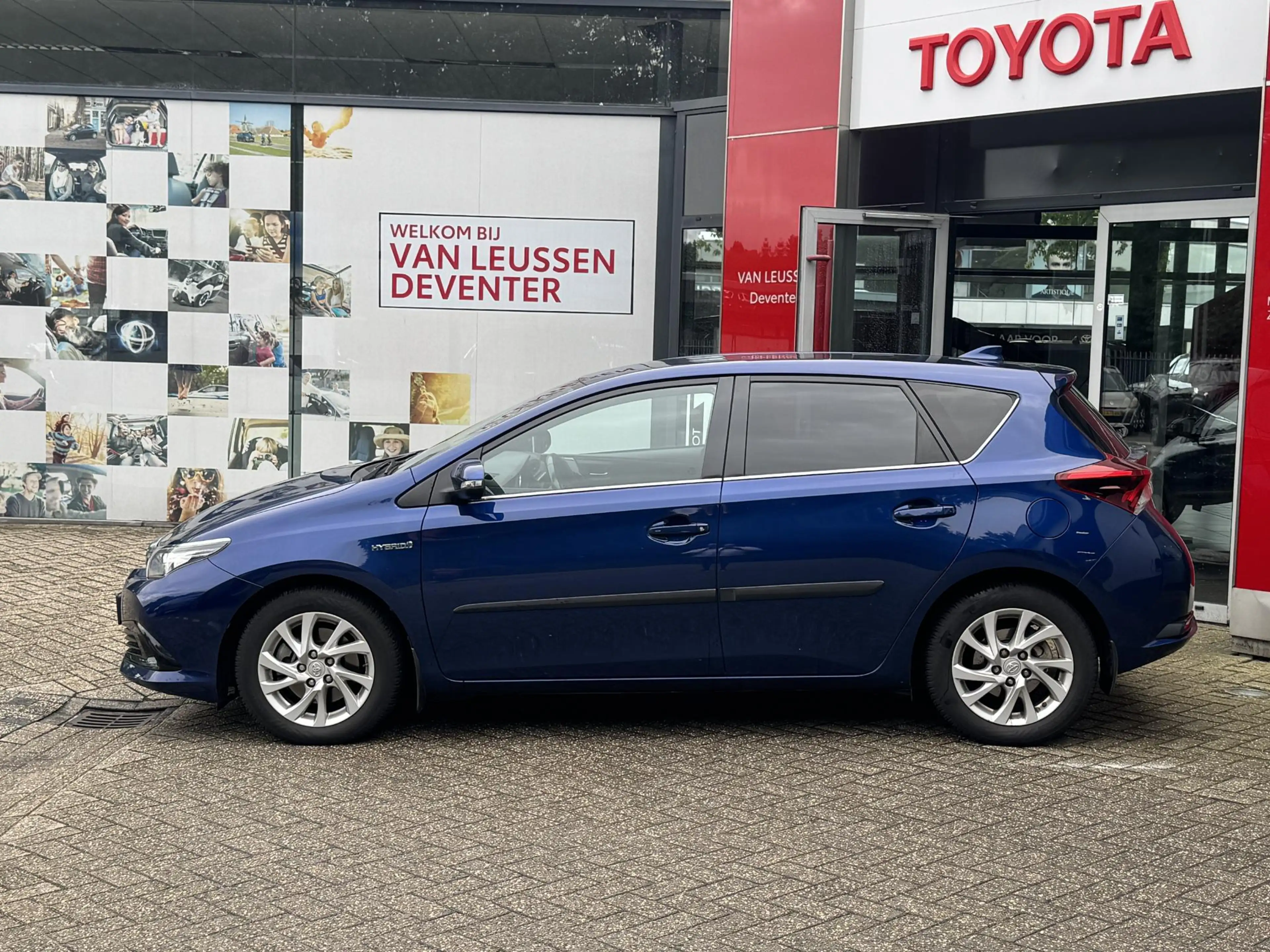 Toyota Auris 1.8 Hybrid Dynamic LUXE STOELEN CRUISECONTROL CLIM — photo 2