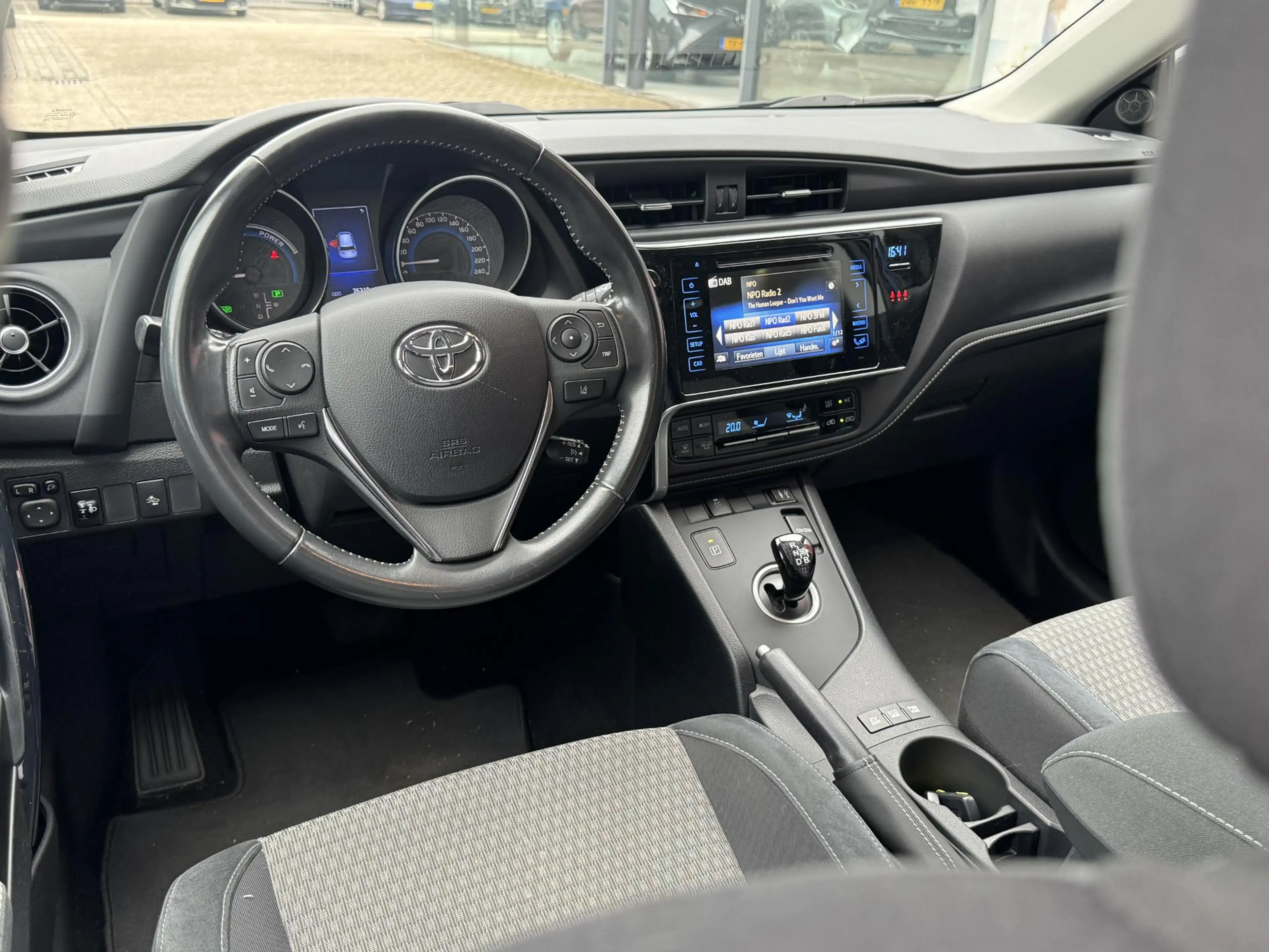 Toyota Auris 1.8 Hybrid Dynamic LUXE STOELEN CRUISECONTROL CLIM — photo 5