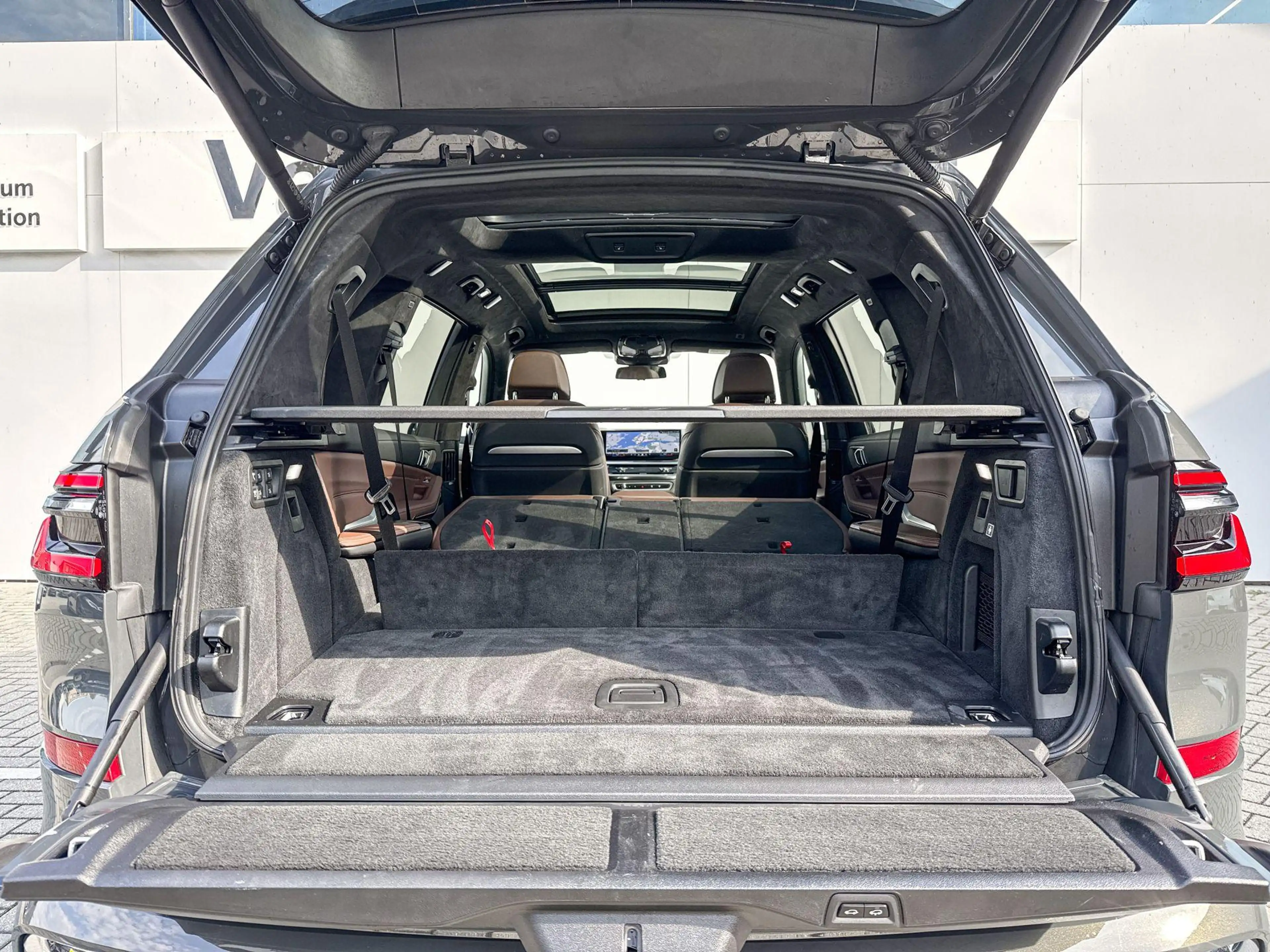 BMW X7 xDrive40i | M Sport | Exclusive Pack | Driving Ass — photo 12