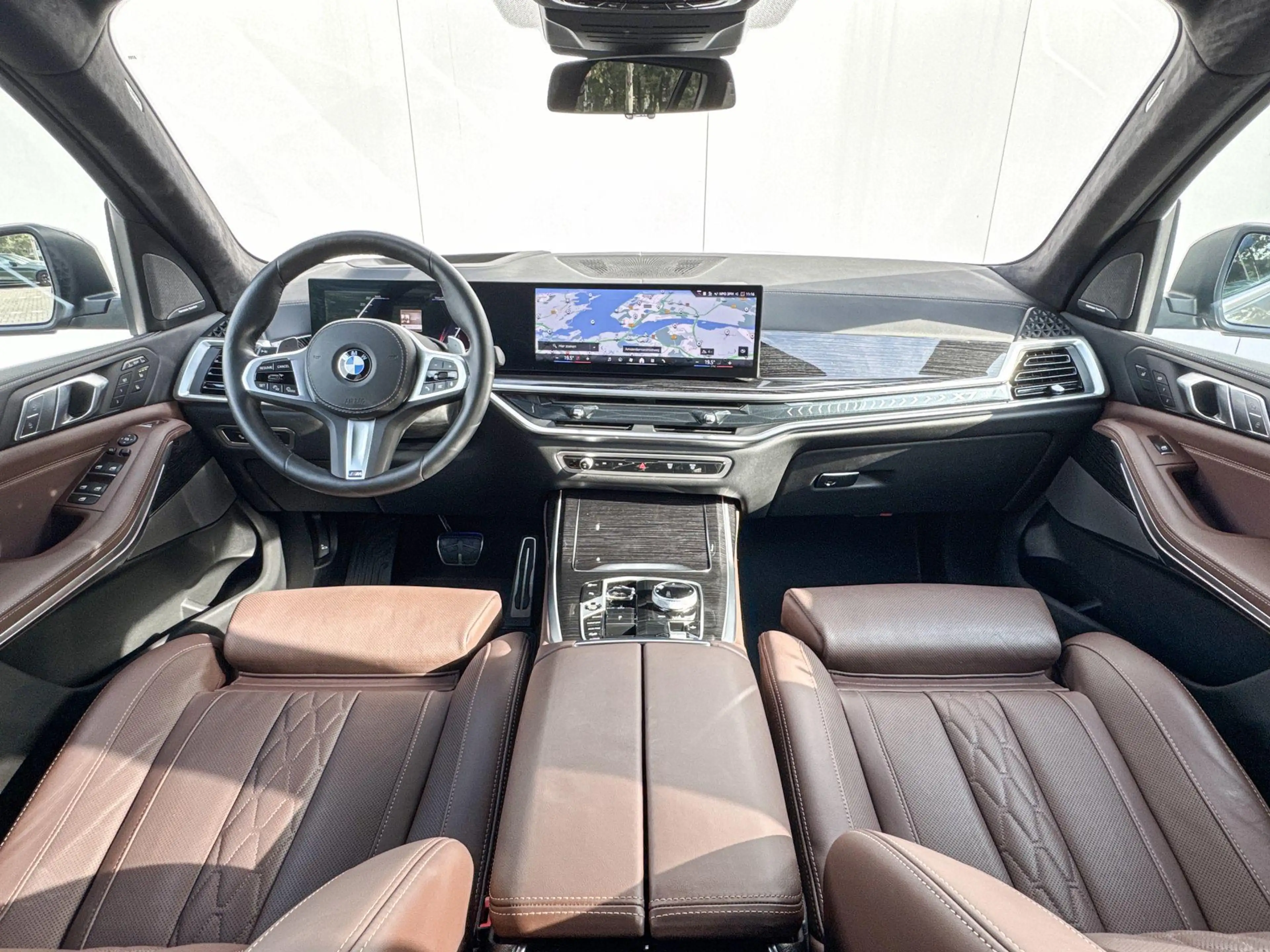 BMW X7 xDrive40i | M Sport | Exclusive Pack | Driving Ass — photo 15