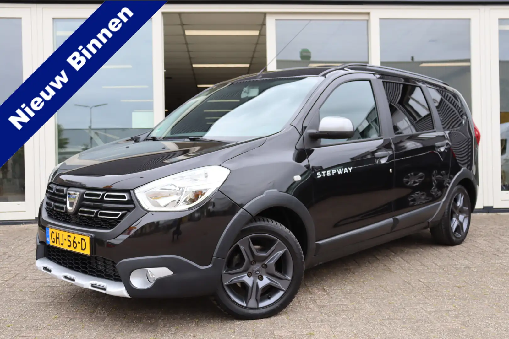Dacia Lodgy 1.2 TCe Stepway 7p., Cruise Control, Airco, PDC A, Noir - 1