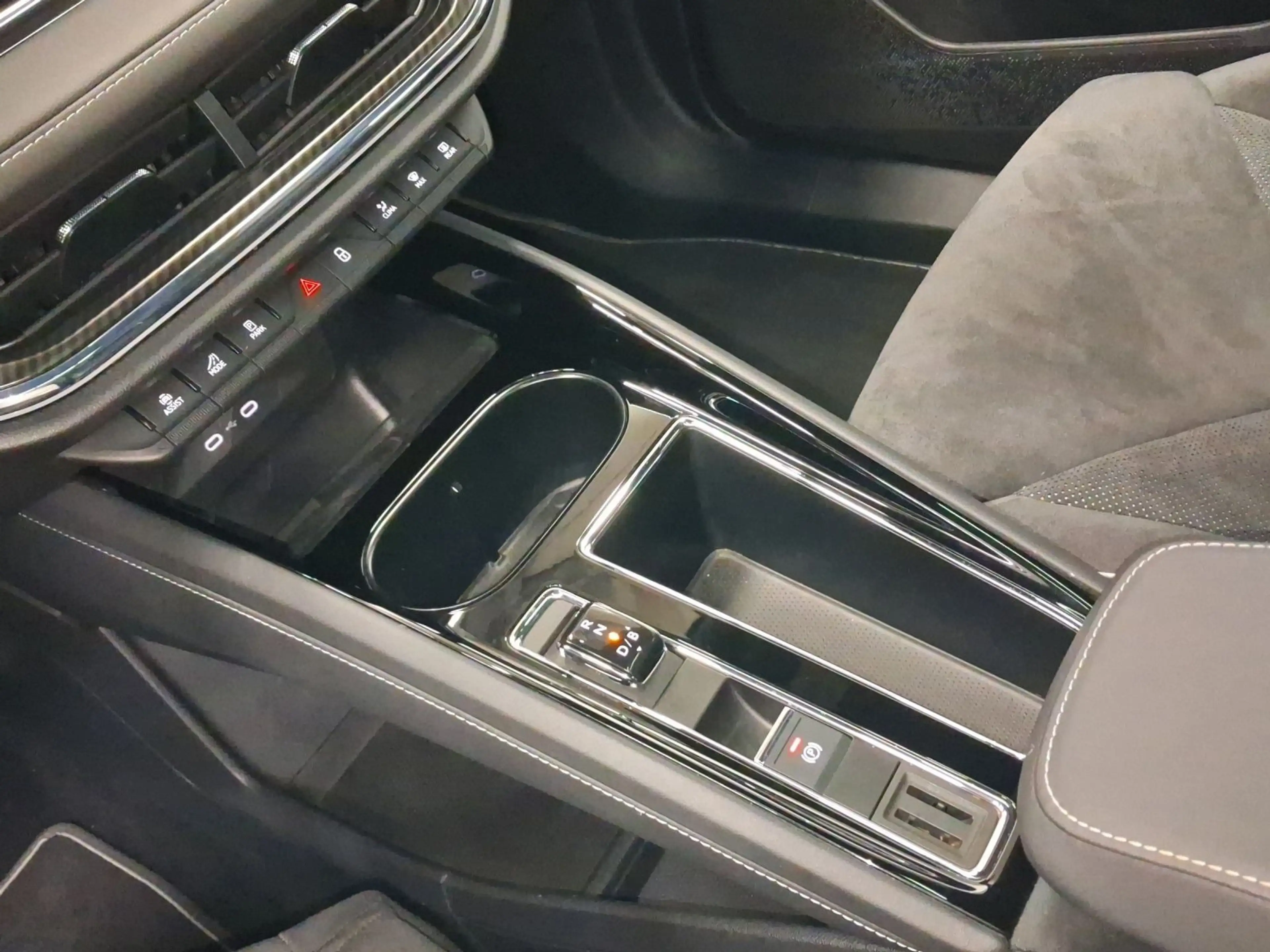 Skoda Enyaq 85X SPORTLINE PANO LM21 AHK CANTON — photo 11