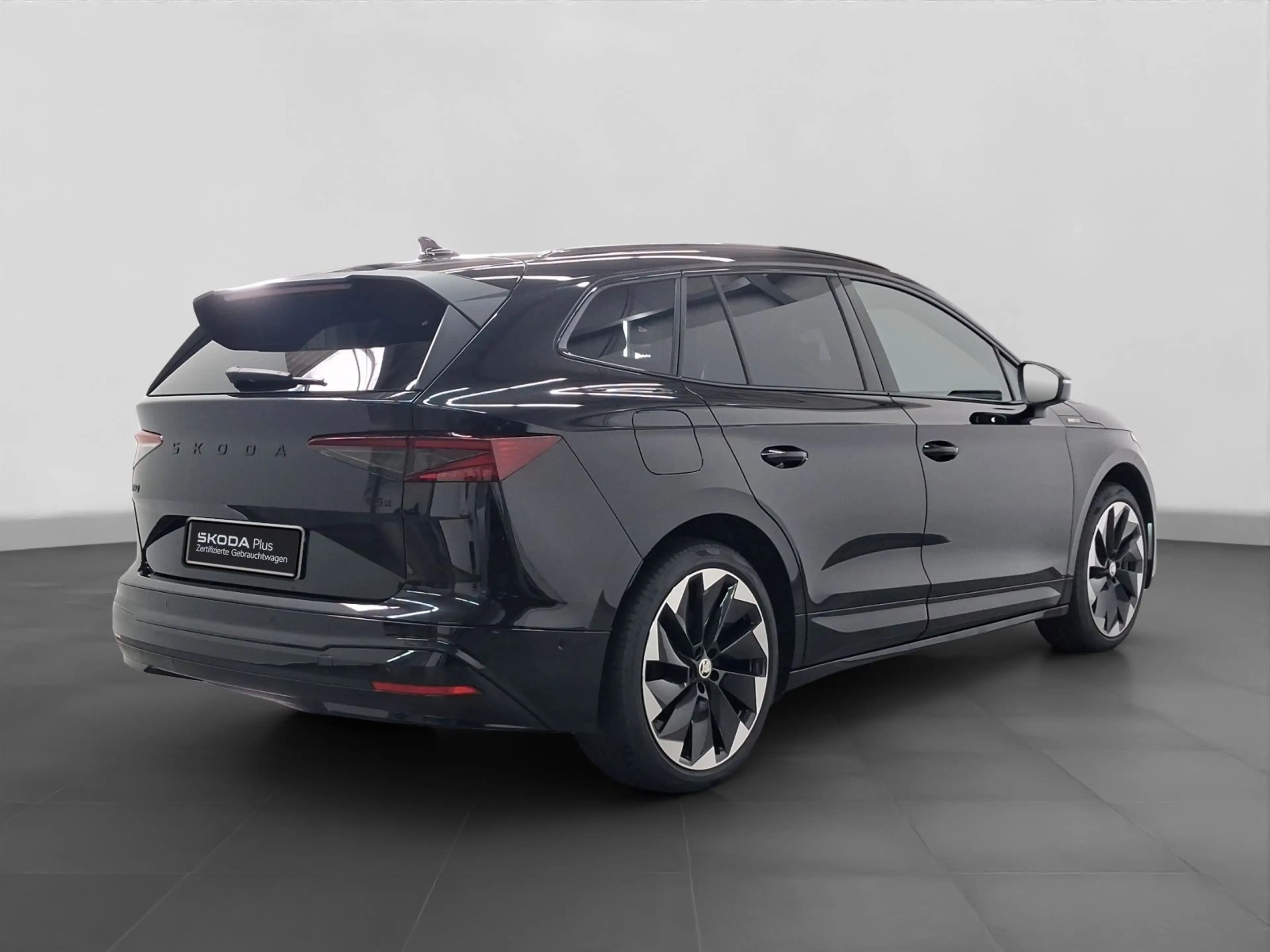 Skoda Enyaq 85X SPORTLINE PANO LM21 AHK CANTON — photo 3