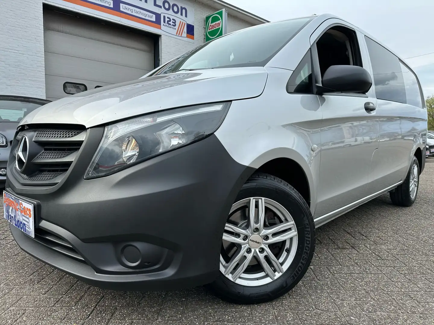Mercedes-Benz Vito 116Cdi DubbelCabine Carplay Camera Automaat Leer Zilver - 1