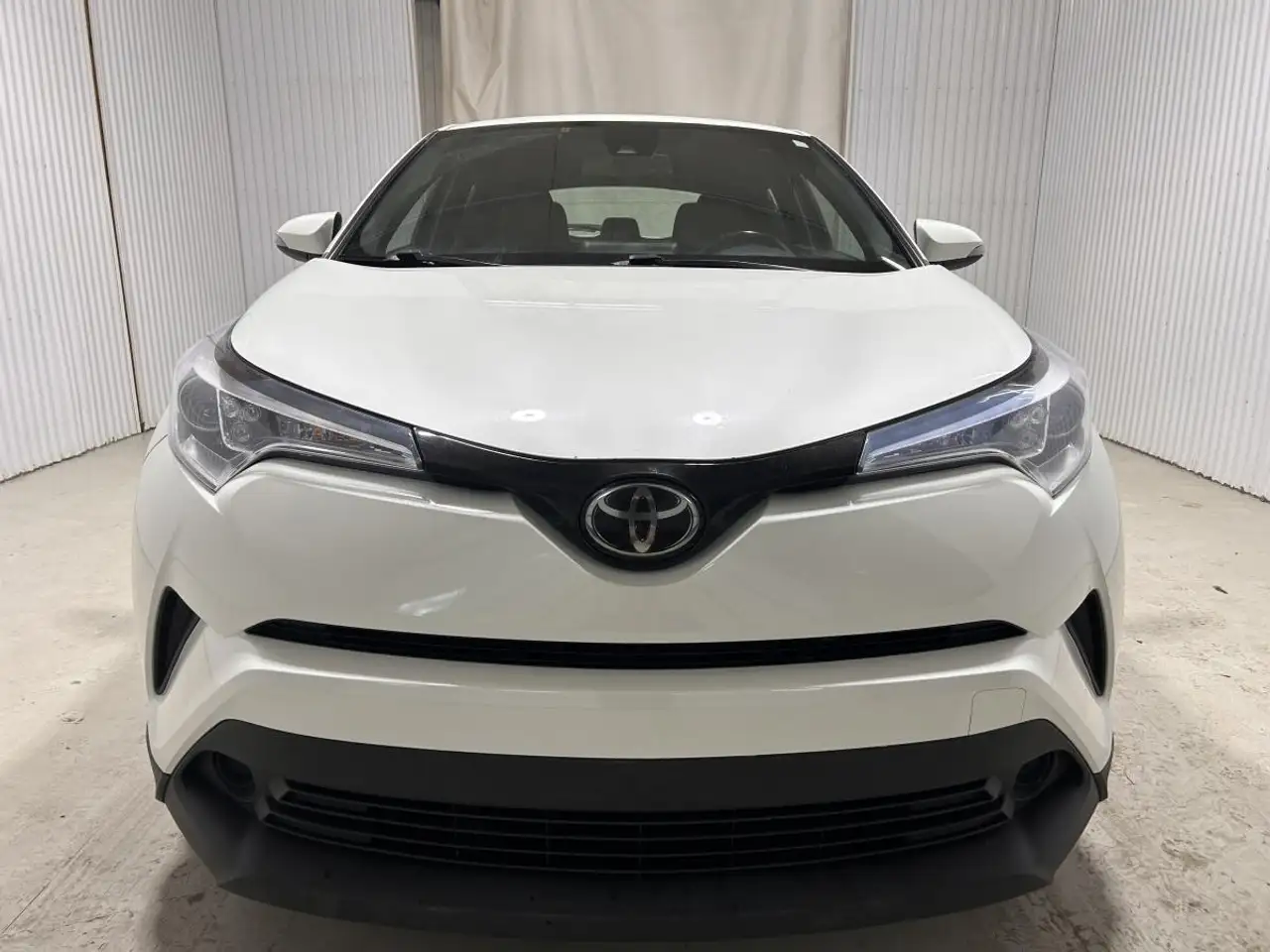 Toyota C-HR fotografie Toyota C-HR