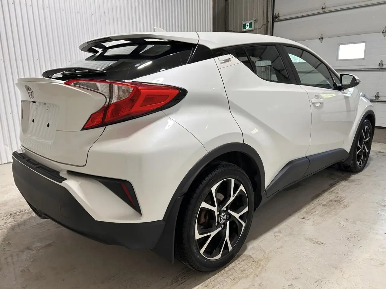 Toyota C-HR fotografie Toyota C-HR