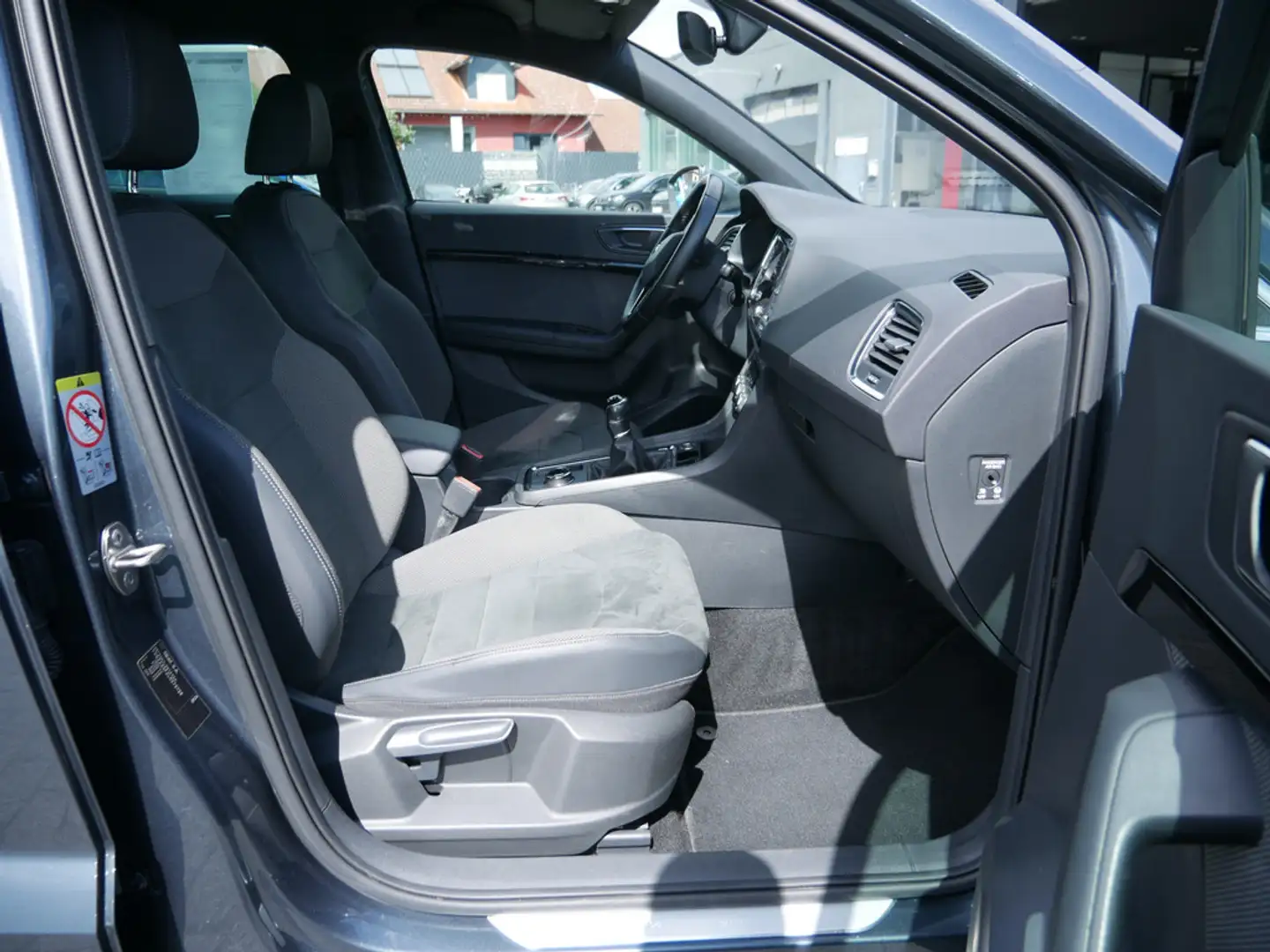 SEAT Ateca 1.5 TSI Xcellence KAMERA NAVI AHK LED Grau - 2