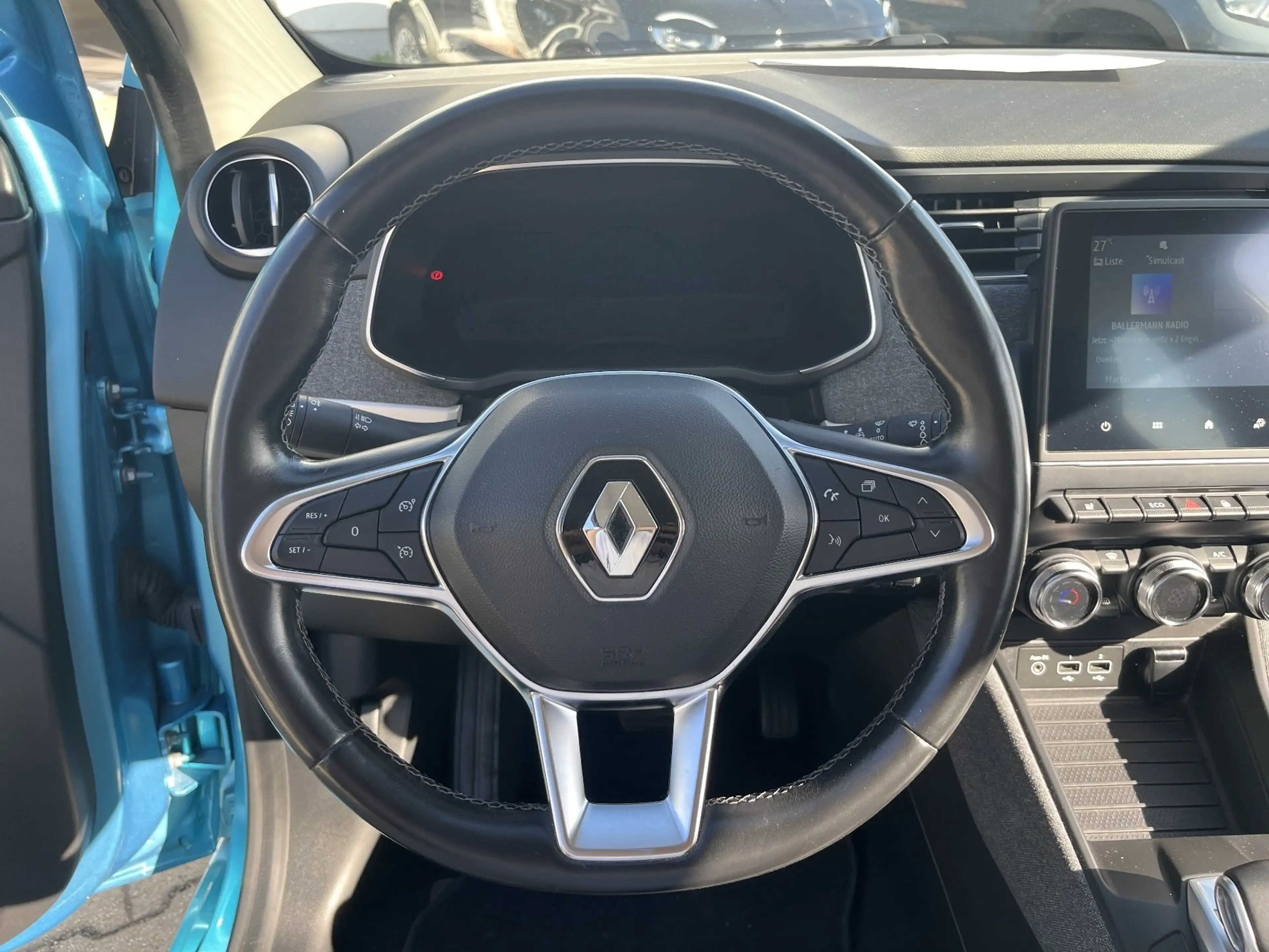 Renault ZOE Experience ZE.50 — photo 11