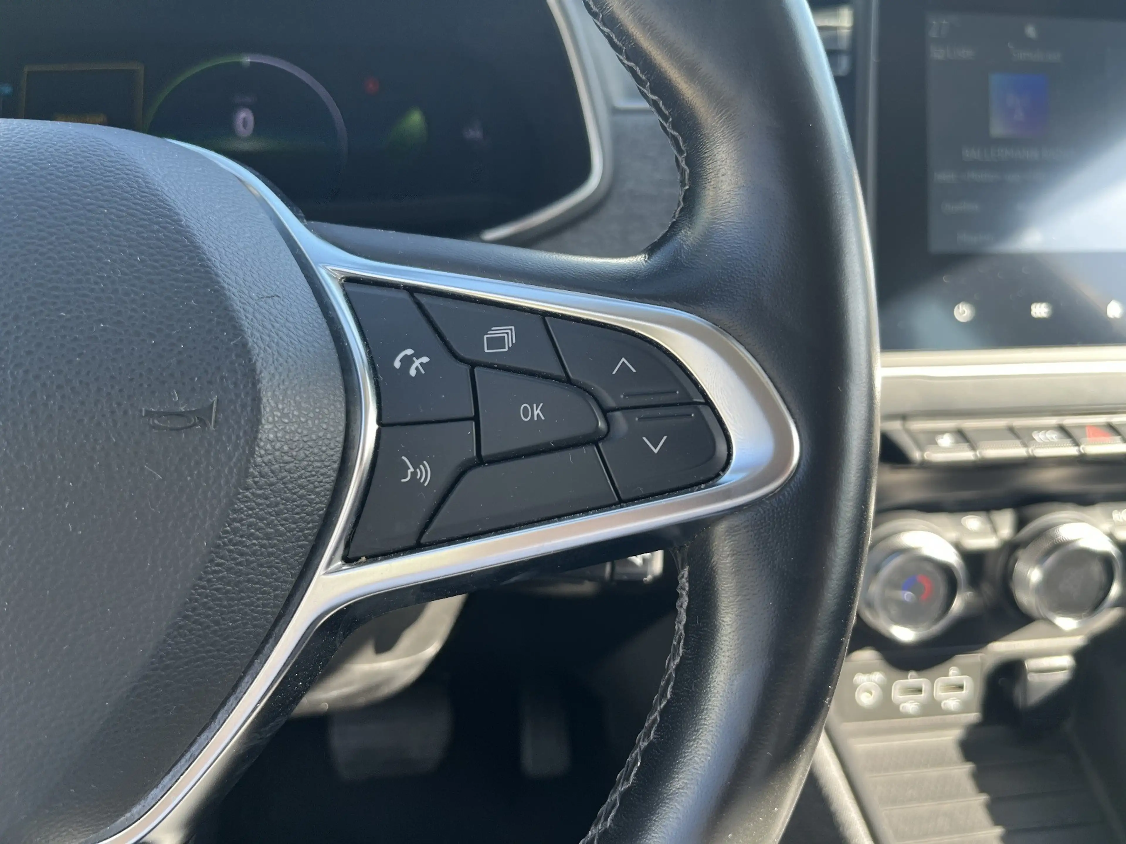 Renault ZOE Experience ZE.50 — photo 13