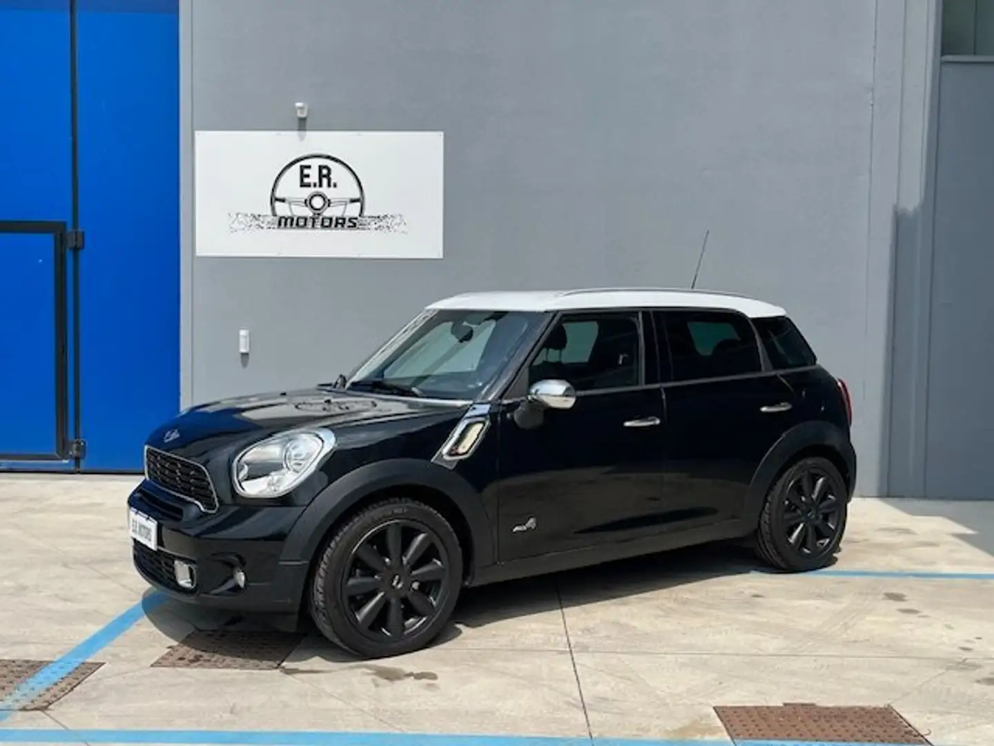 MINI Cooper S Countryman Mini Countryman 1.6 Cooper S all4 DISTRIBUZIONE OK Černá - 1