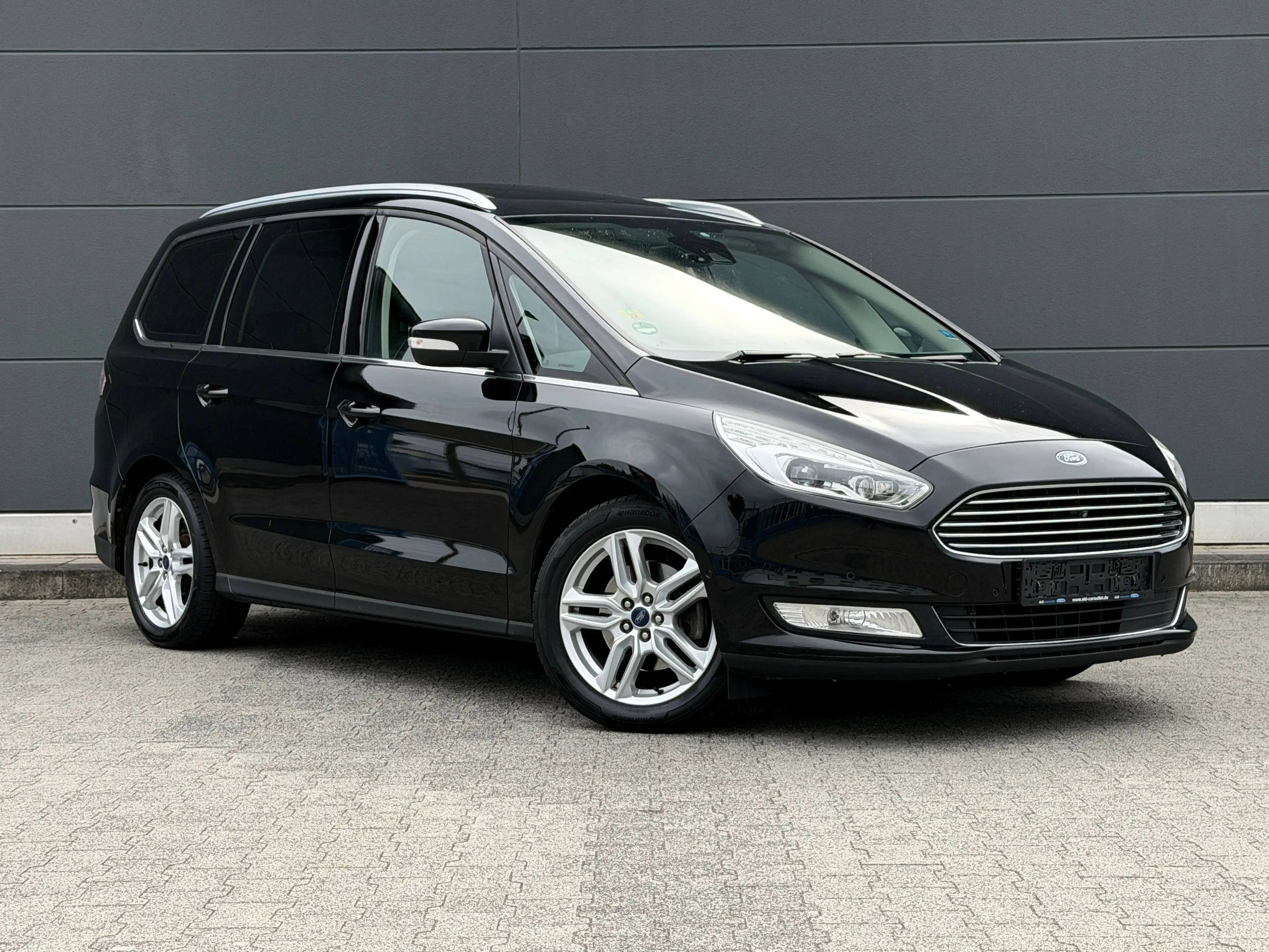 Ford Galaxy Titanium *7 Sitze* Panorama Standheizung Memory Sitze Leder TOP Zustand — photo 3