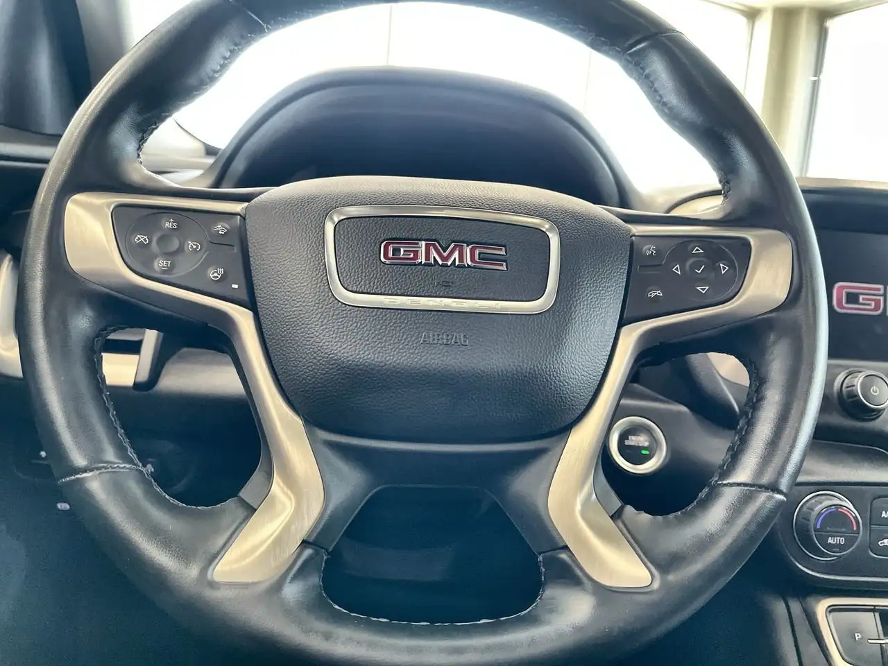 GMC Terrain снимка GMC Terrain