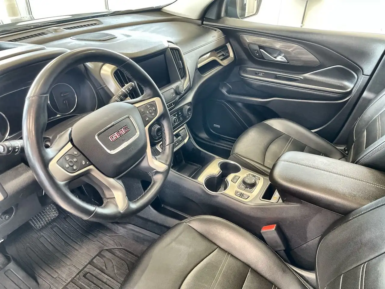 GMC Terrain снимка GMC Terrain
