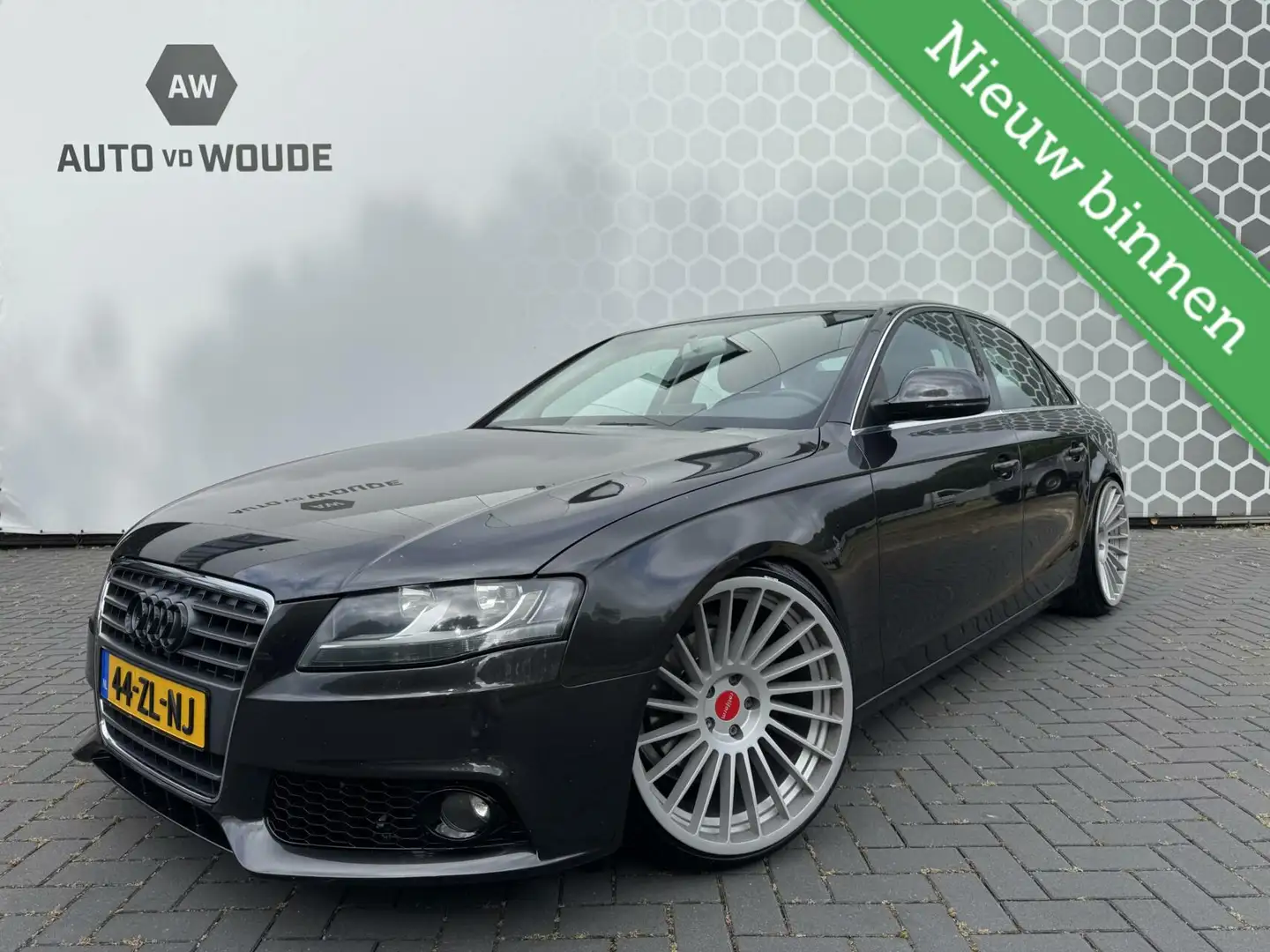 Audi A4 Limousine 1.8 TFSI Pro Line AIRRIDE Rotiform 20 in Grijs - 1