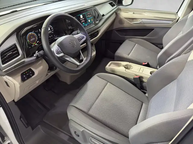 Volkswagen Multivan view 6