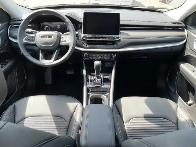 Jeep Compass view 6