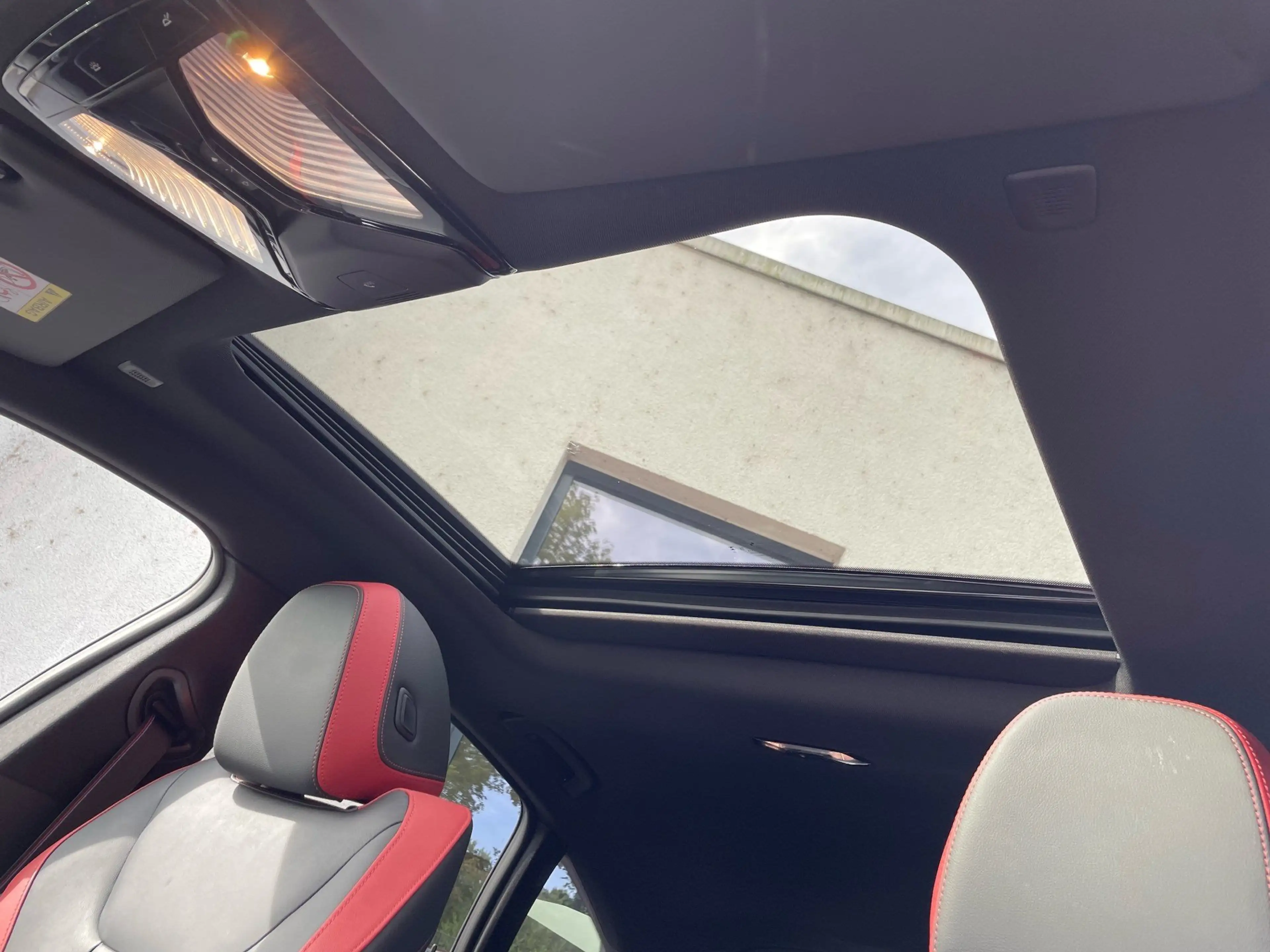 BMW i4 eDrive40 GC M Sport Pro || 360 Glasdach ACC — photo 9