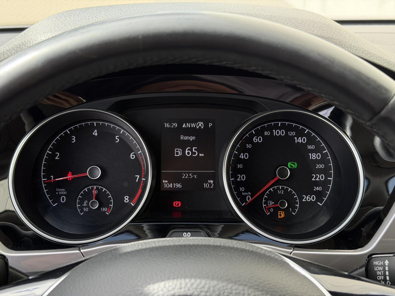 Volkswagen Touran 1.5 TSI Comfortline Business 7p | ACC — photo 12