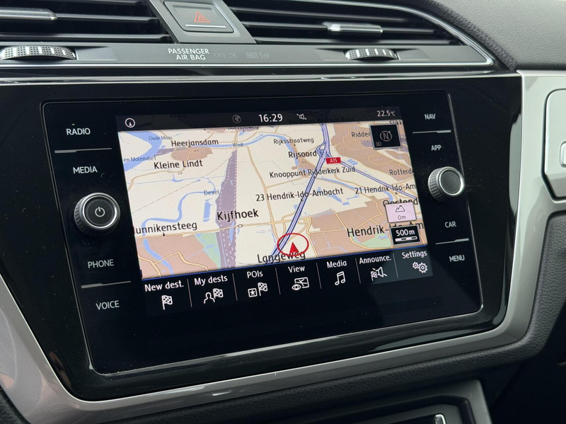 Volkswagen Touran 1.5 TSI Comfortline Business 7p | ACC — photo 15