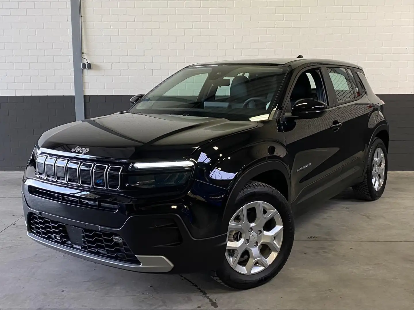 Jeep Avenger Altitude business, verwarmde stoelen, elektrische Zwart - 1