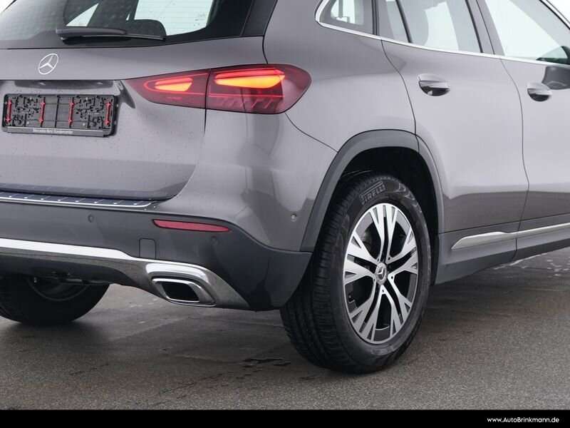 Mercedes-Benz GLA 220