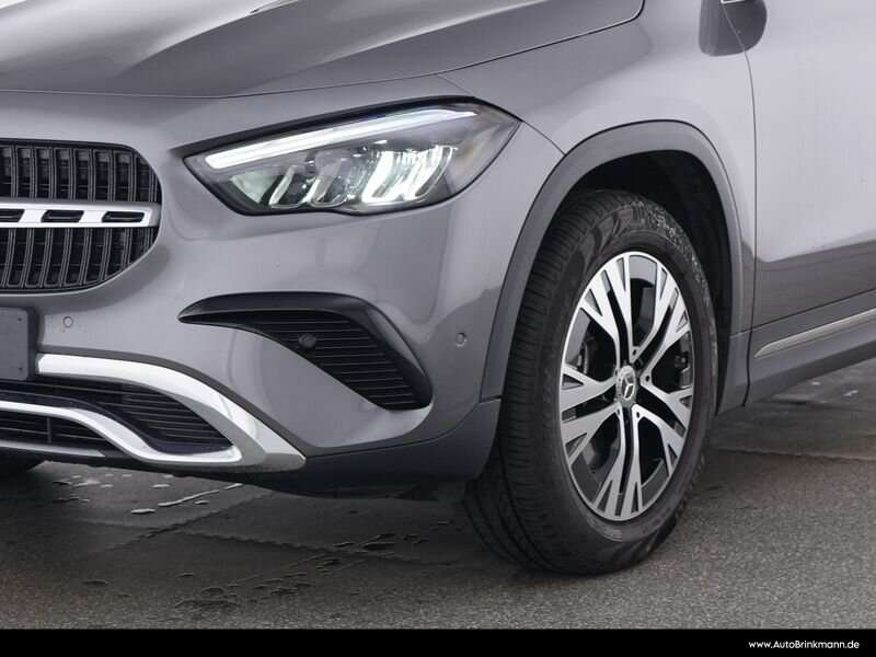 Mercedes-Benz GLA 220
