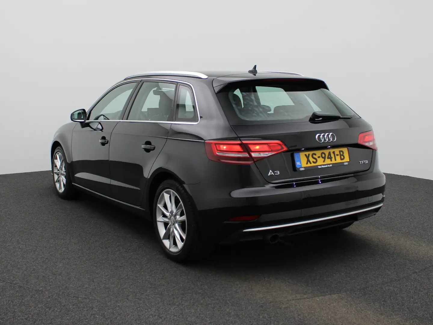 Audi A3 Sportback 1.0 TFSI Design Pro Line Plus | Navigati Noir - 2