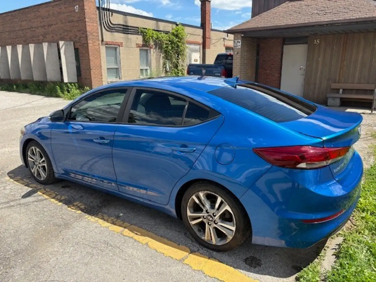 Hyundai ELANTRA снимка Hyundai ELANTRA