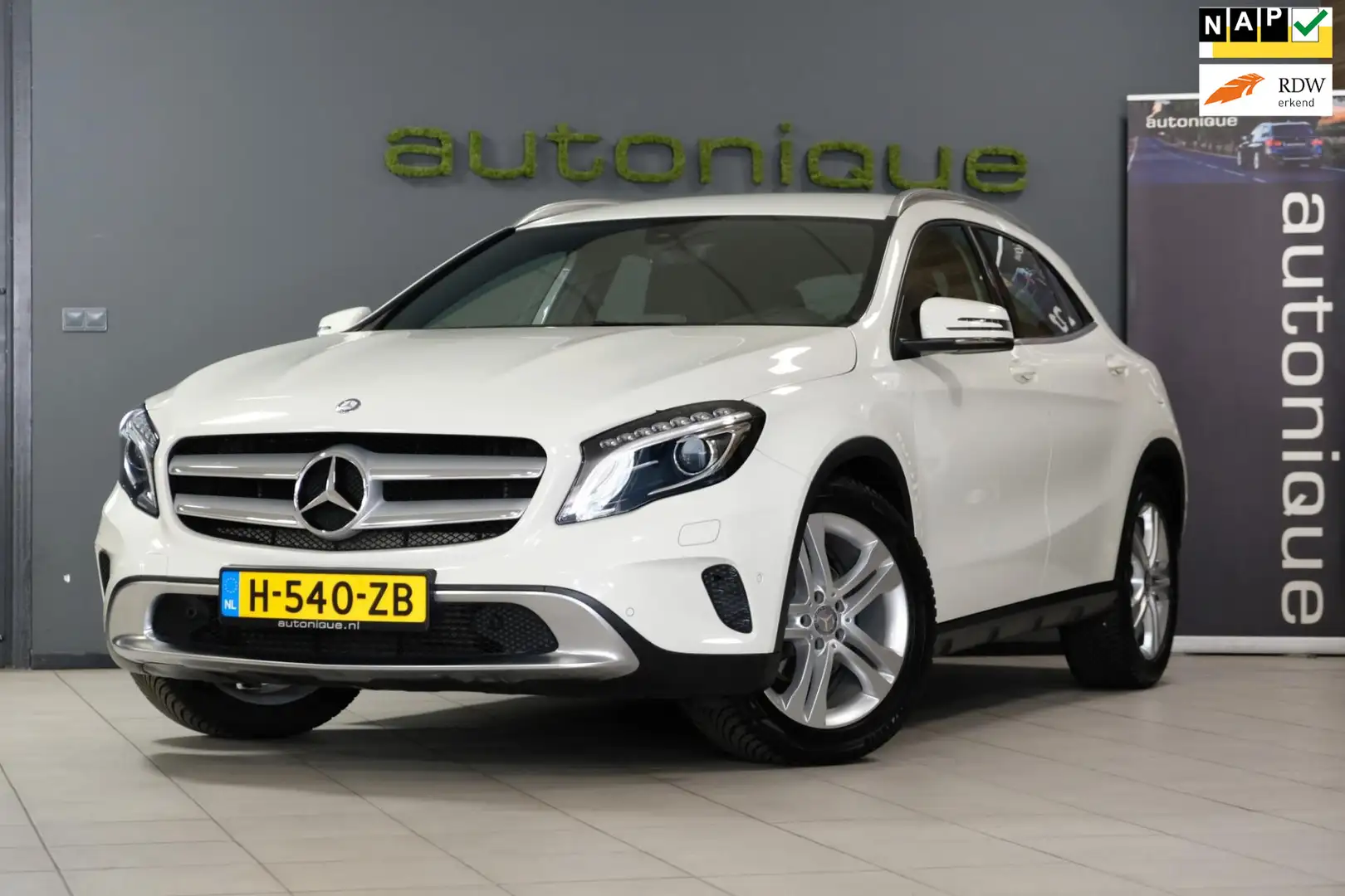 Mercedes-Benz GLA 200 Ambition |66.170km| **Camera/Navigatie/156pk** NIE Bianco - 1