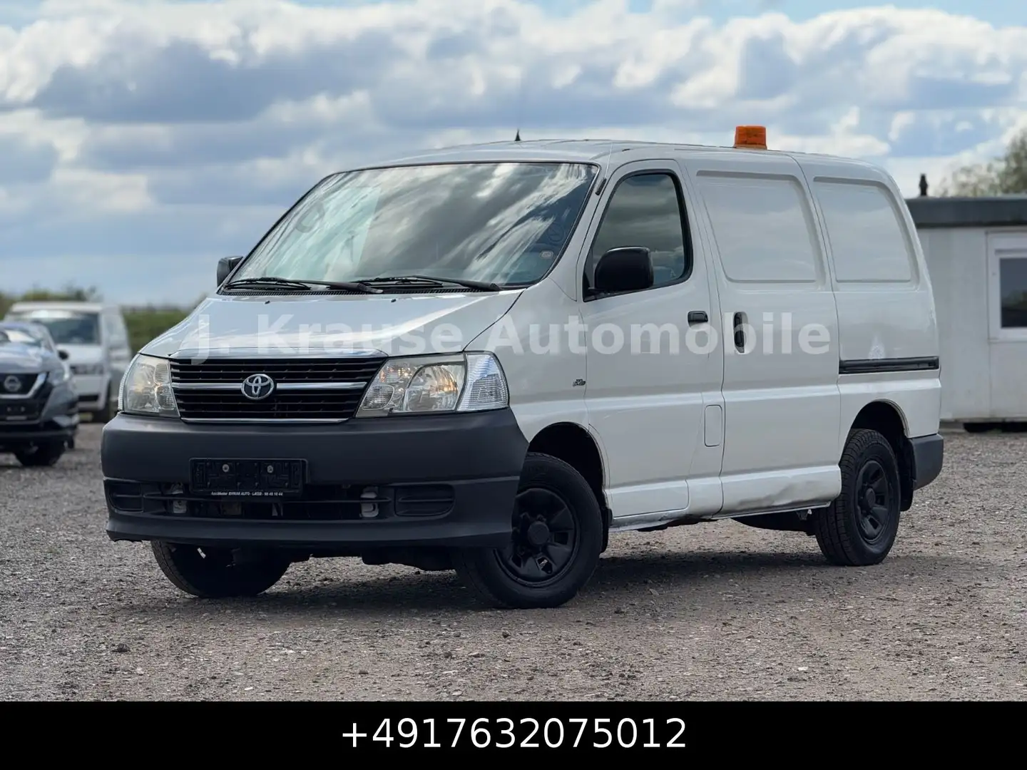 Toyota Hiace 2.5 D-4D 4WD 4x4 3Sitze AHK Sitzhzg Stdhzg Biały - 1