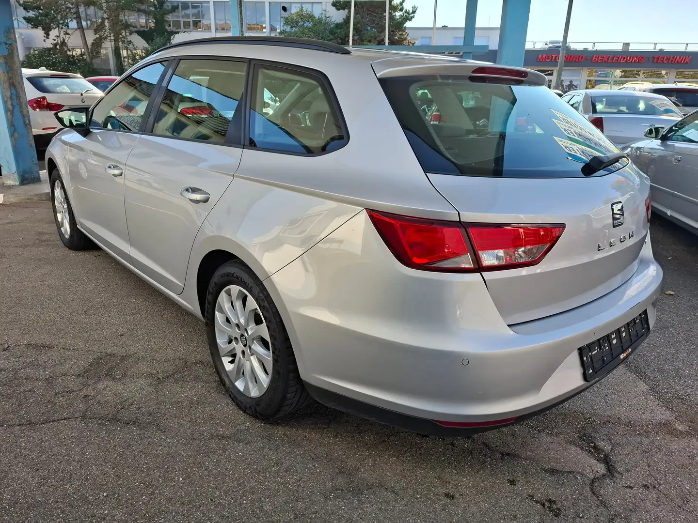 SEAT Leon Style Silber - 2