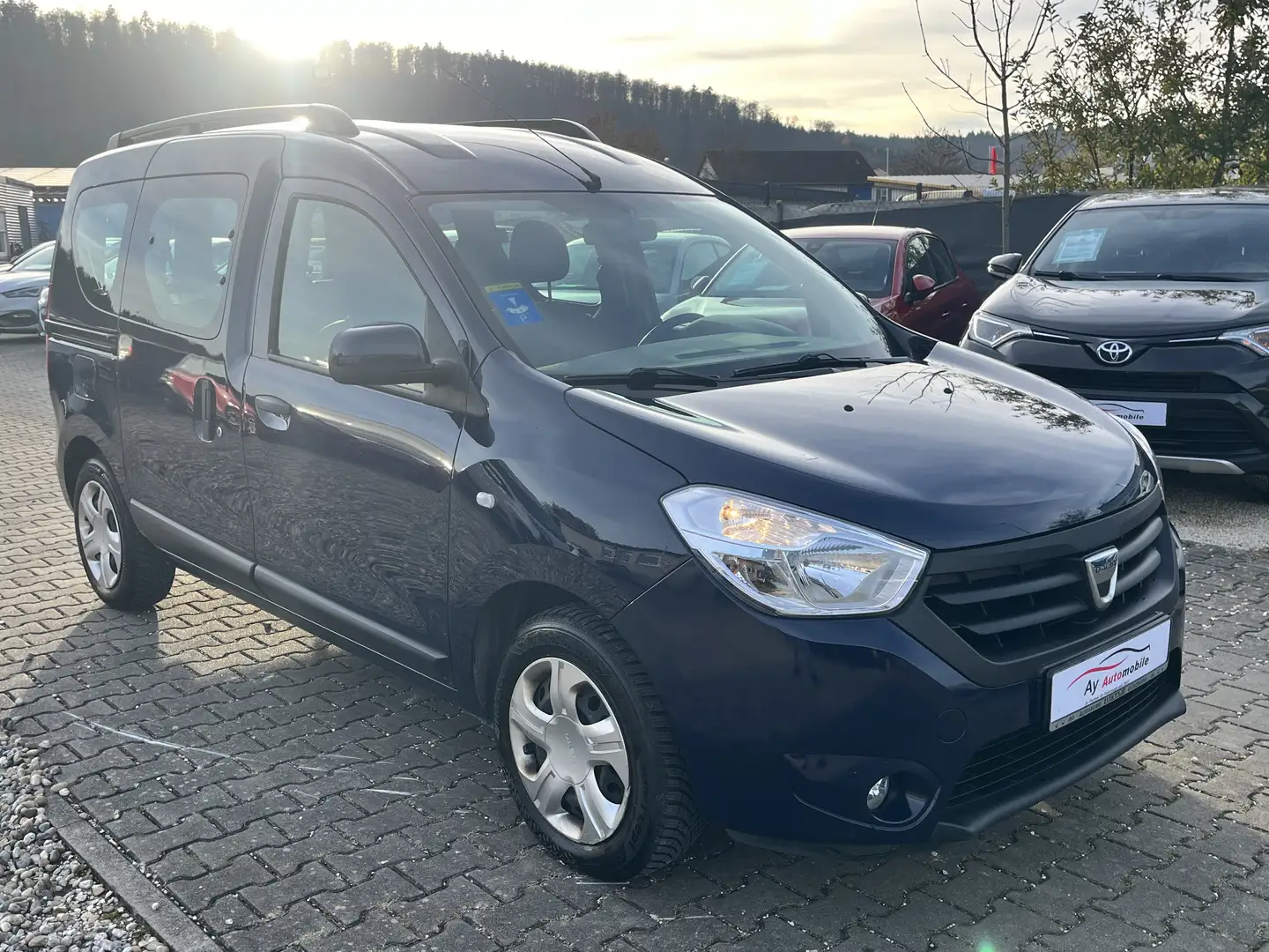 Dacia Dokker Laureate *5 Sitzer*HU NEU*KLIMA* Blau - 1