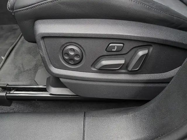 Audi Q5 view 15