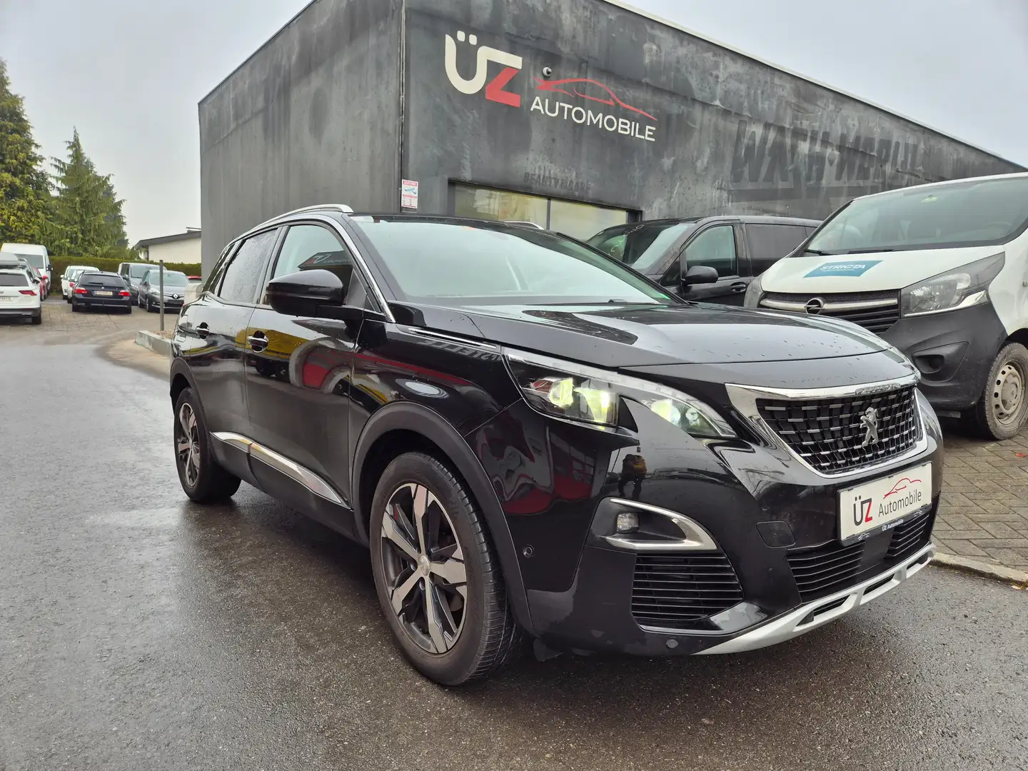 Peugeot 3008 *** AUTOMATIK *** NAVI *** Allure Schwarz - 1