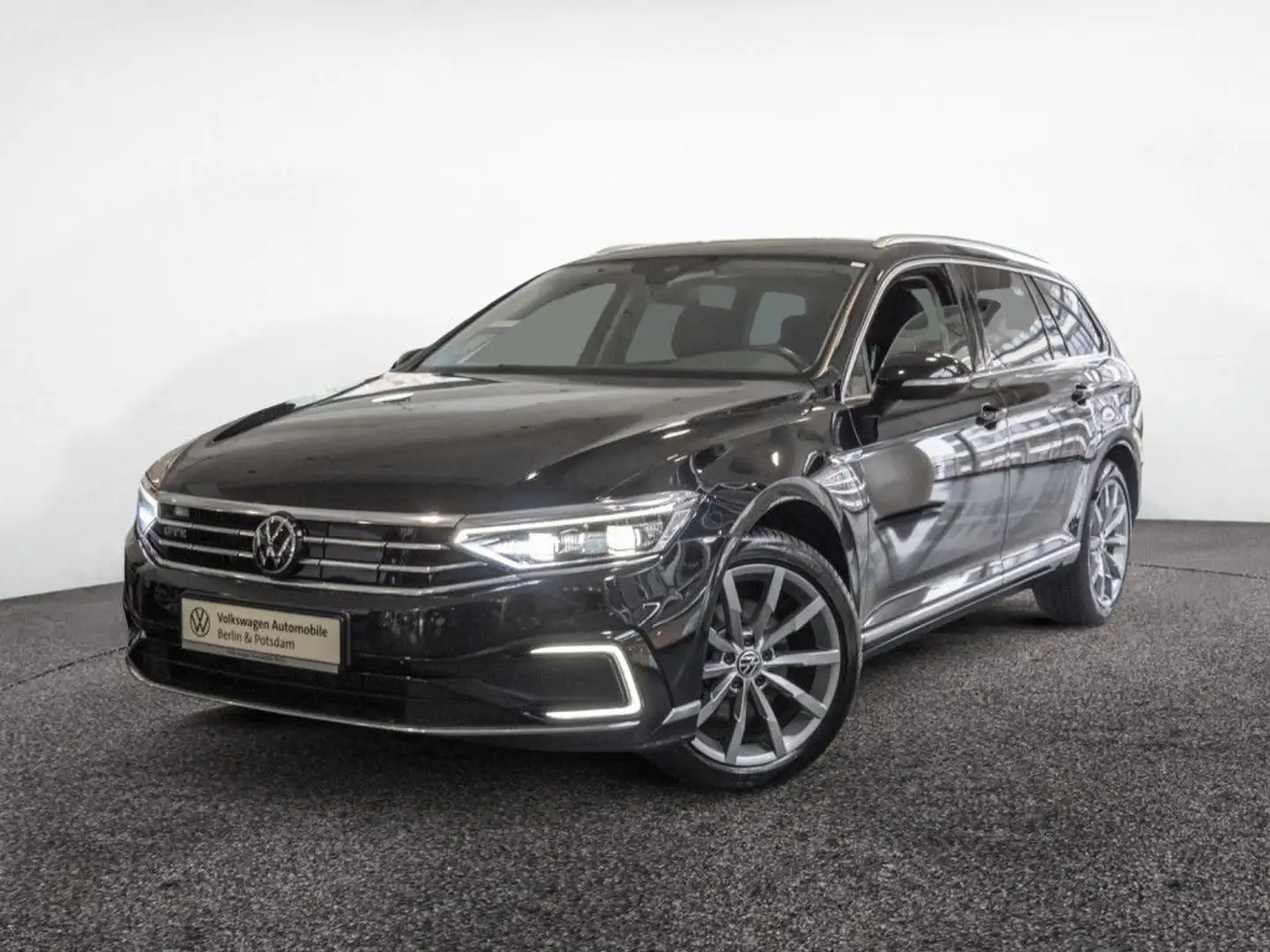 Volkswagen Passat Variant 1.4 TSI Hybrid GTE Leder DCC IQ-L Schwarz - 2