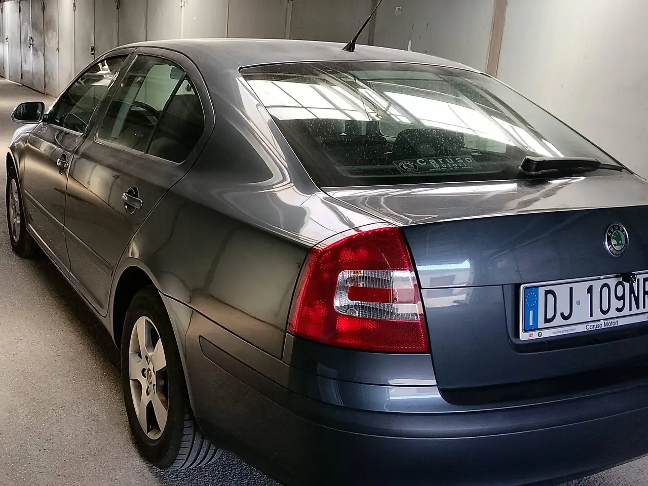 Skoda Octavia Octavia II 2004 Berlina1.9 tdi Ambiente fap — photo 1 of 6