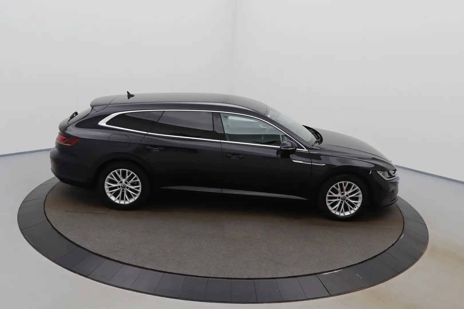 Volkswagen Arteon SB 2.0 TDi DSG LED GPS PDC CAM Keyless ACC Black - 2
