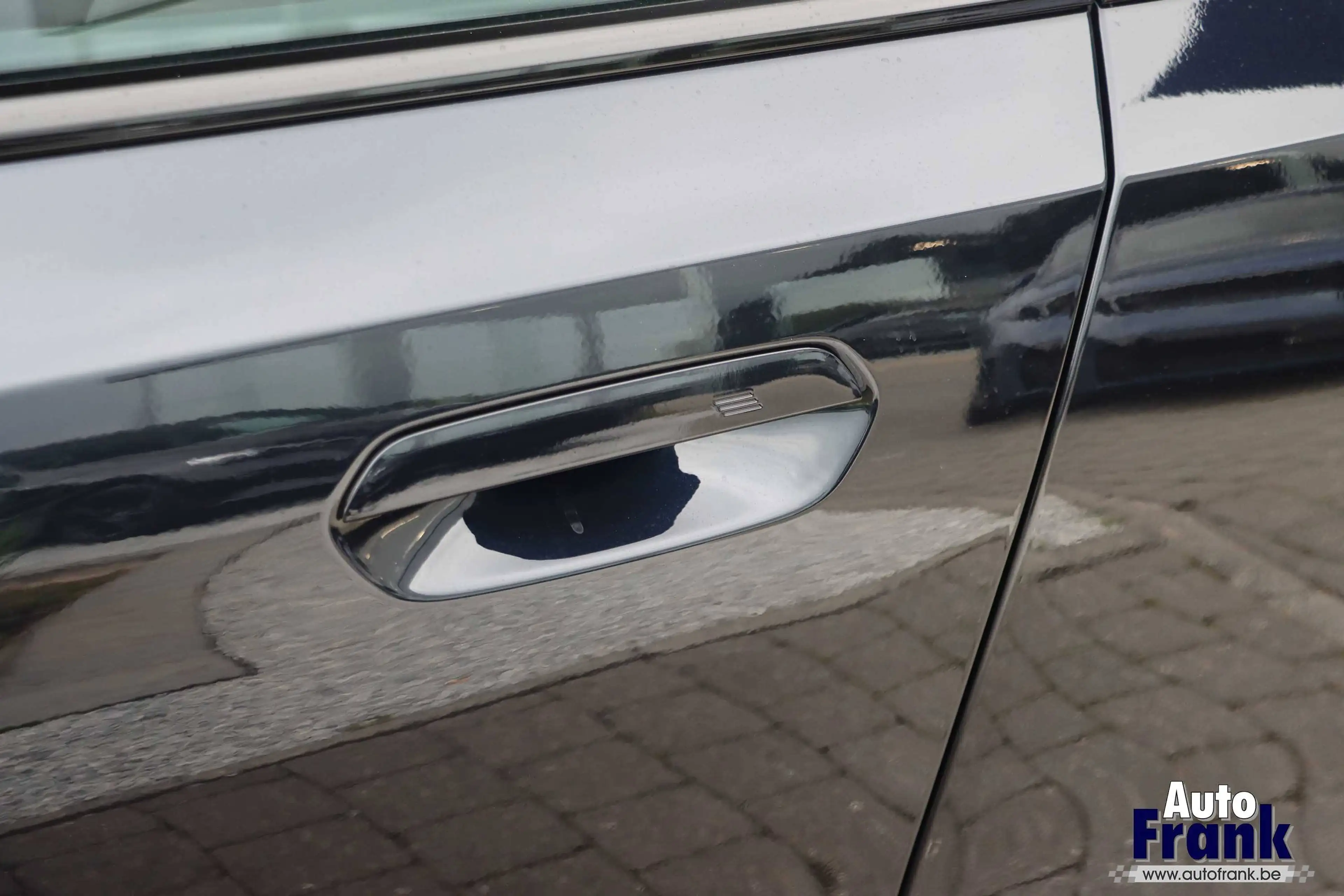 BMW i5 40 / BREAK / 4X4 / M-SPORT-PRO / 21" / SUSP PRO / DRIV PRO / B&W — photo 13