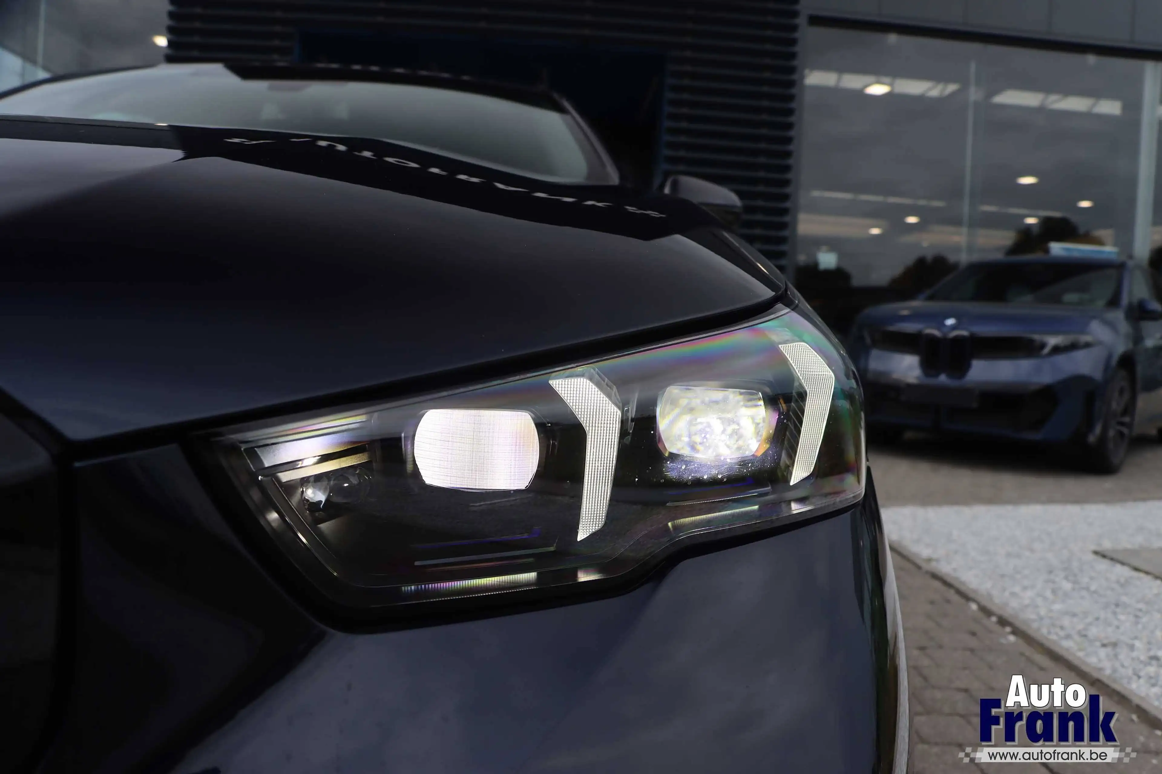 BMW i5 40 / BREAK / 4X4 / M-SPORT-PRO / 21" / SUSP PRO / DRIV PRO / B&W — photo 10