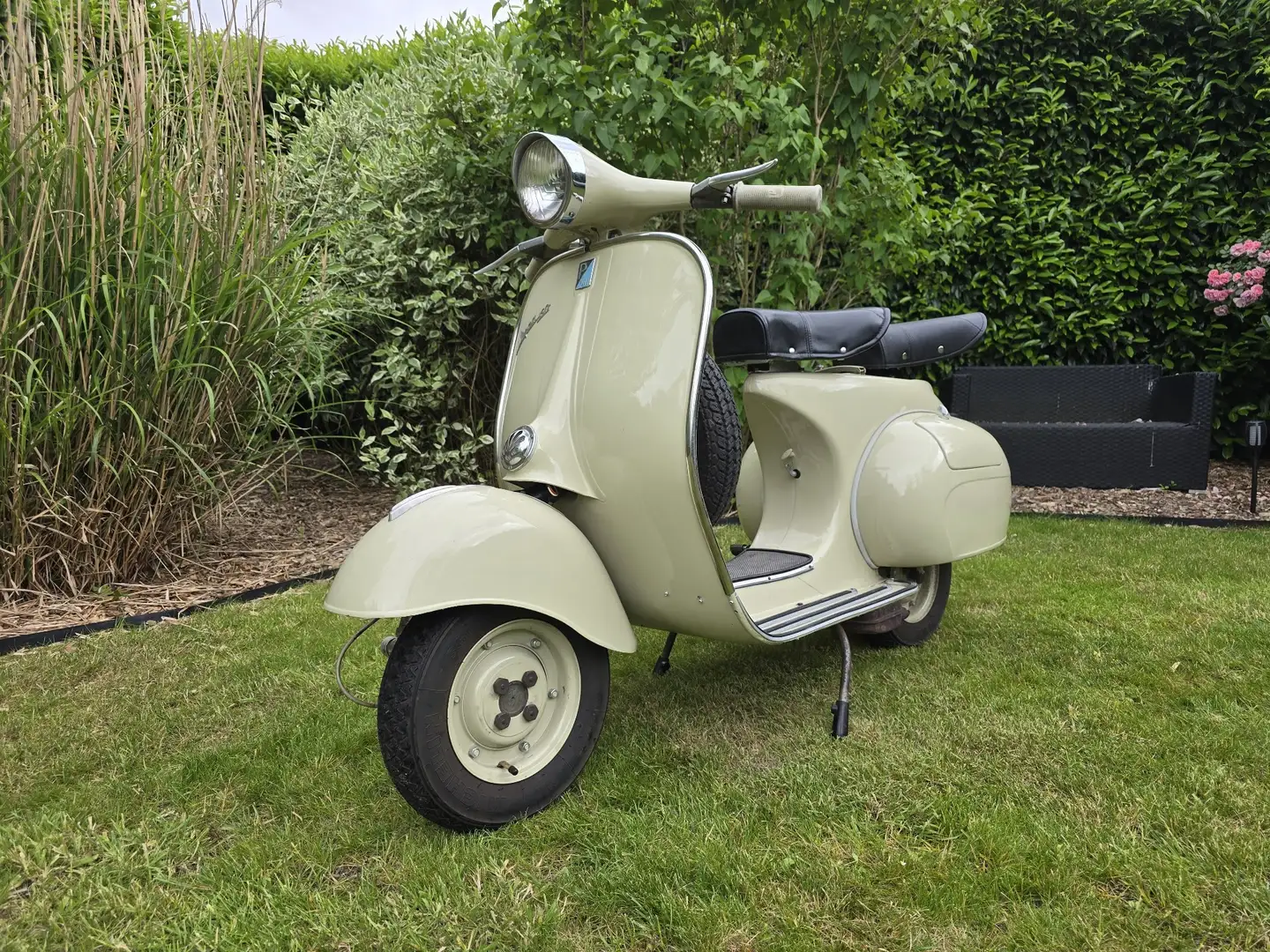 Vespa ACMA 150n Beige - 1