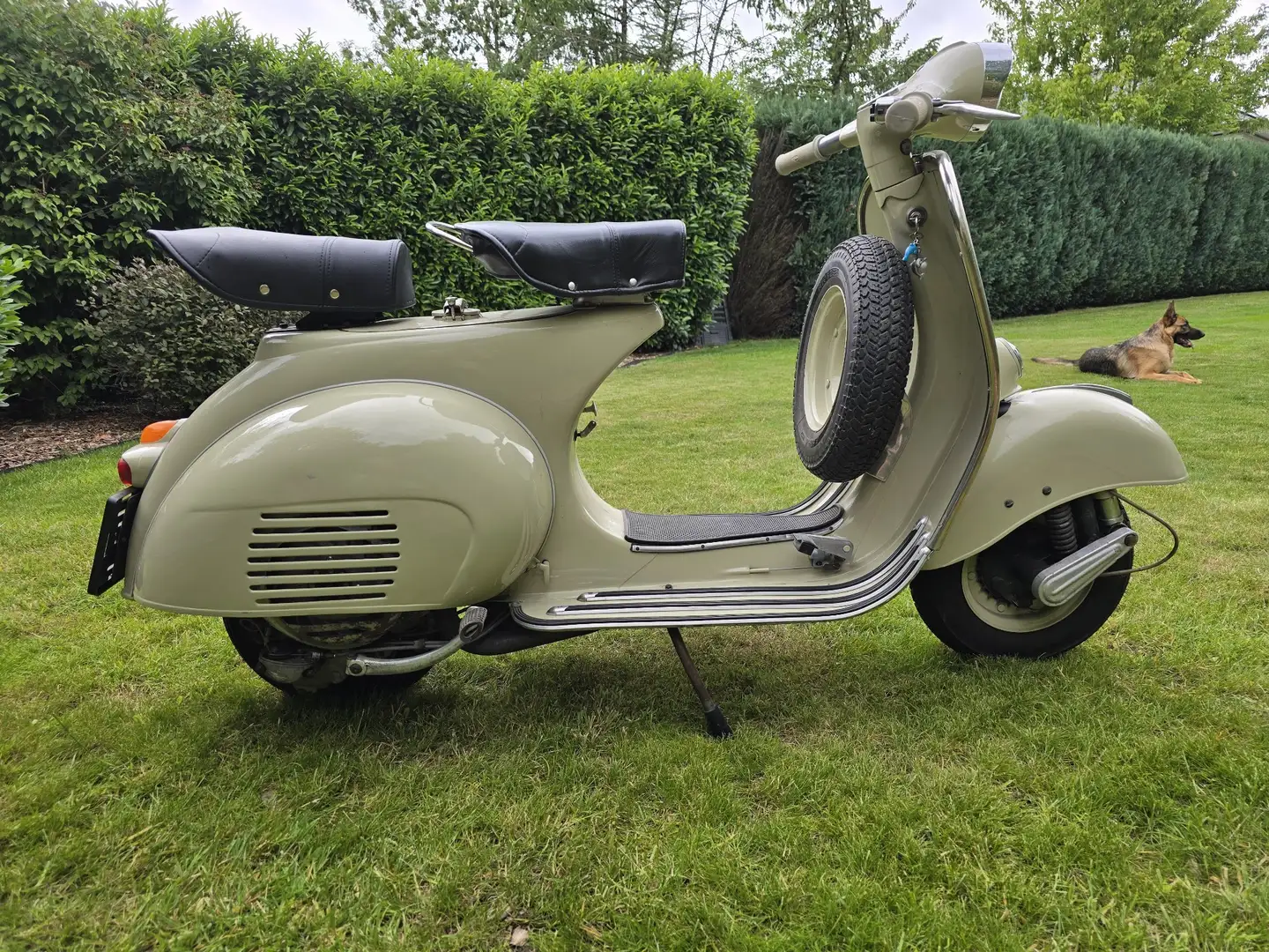 Vespa ACMA 150n Beige - 2